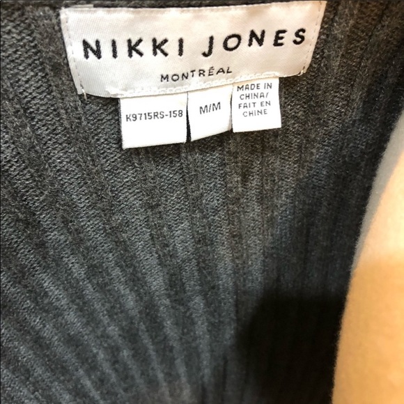 COPY - COPY - Nikki jones grey maxi sweater VEST small &…grey only - Picture 7 of 7